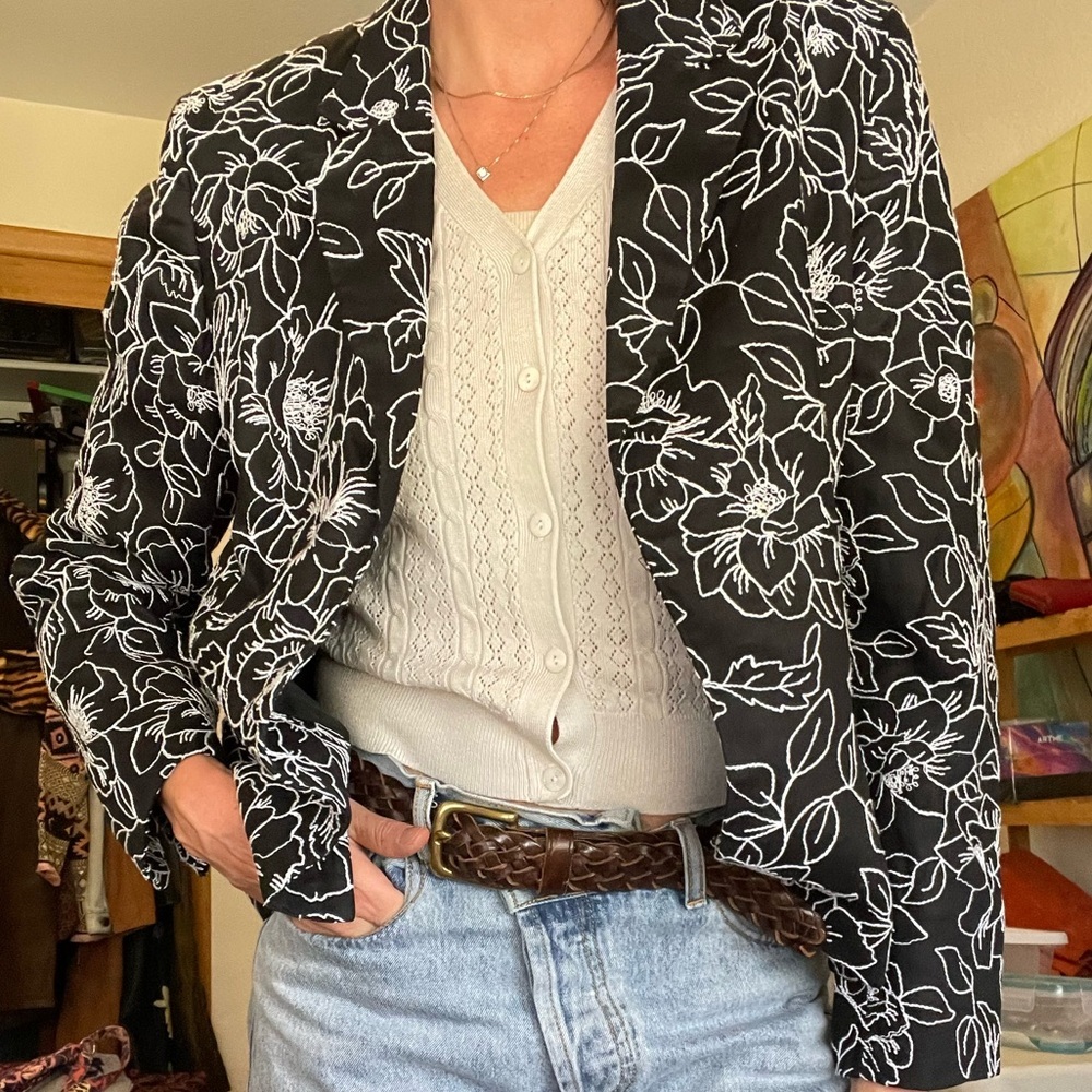 Vtg Jones New York Signature Embroidered Floral 100% Linen Blazer Size 14/L. - Picture 8 of 8